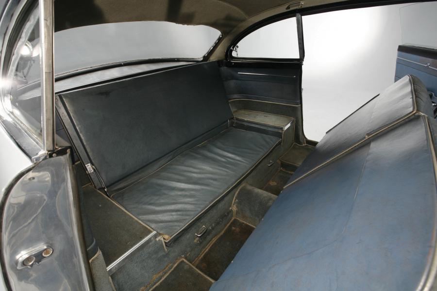 Интерьер Chrysler Special 1953 года  (фото 27 из 66)